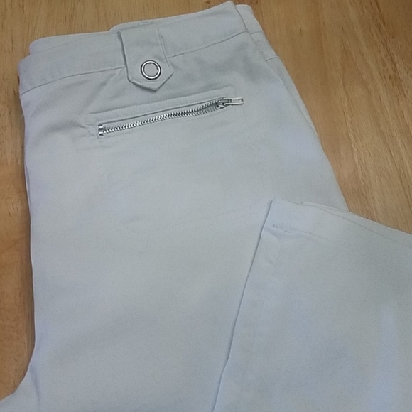 Essentials by Milano pants - Picture 2 of 10